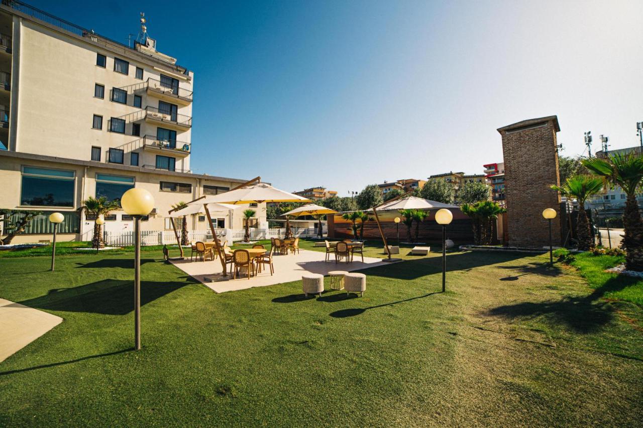 Hotel Park E Mobil Home Sottomarina Eksteriør billede