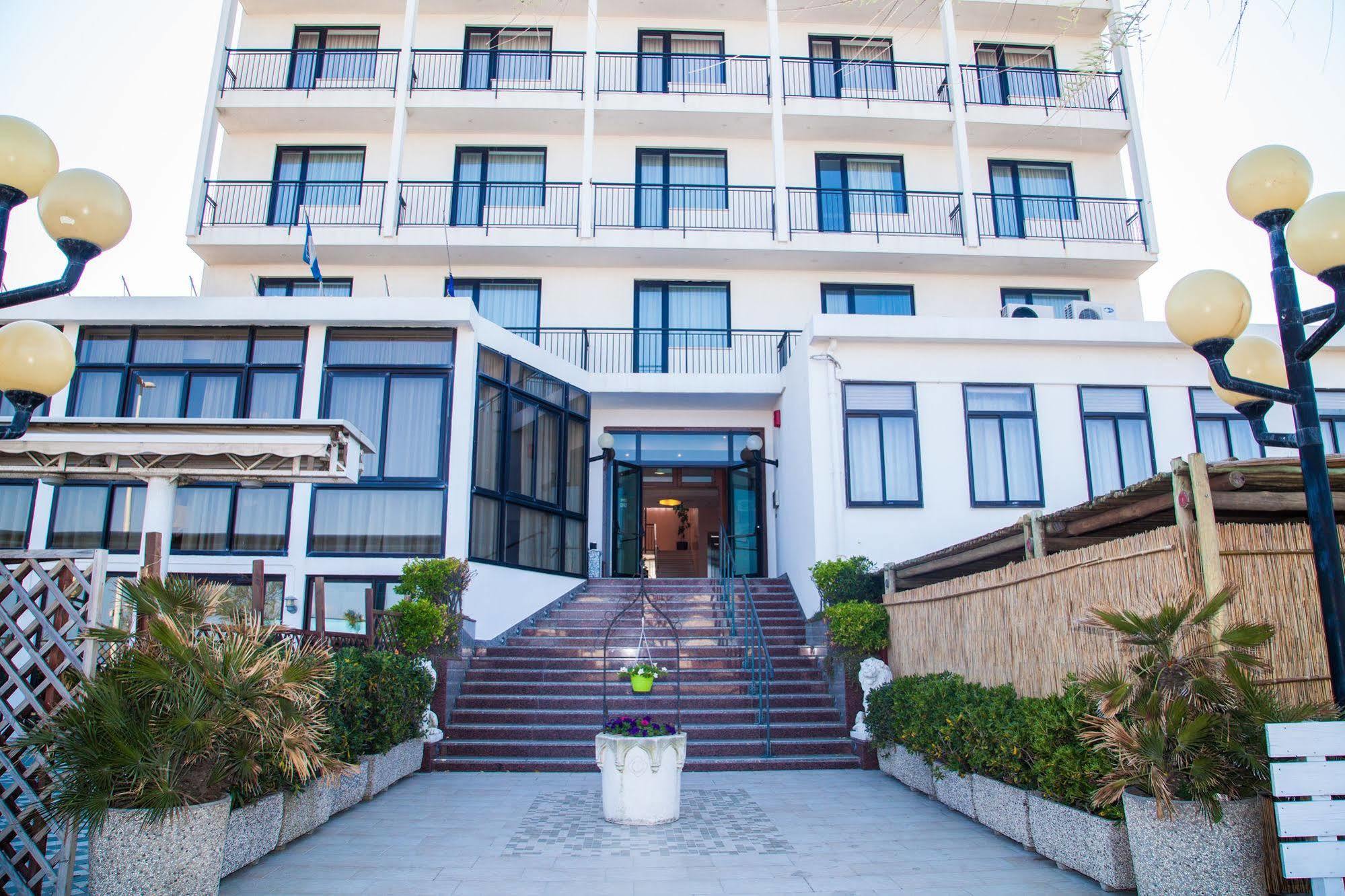 Hotel Park E Mobil Home Sottomarina Eksteriør billede